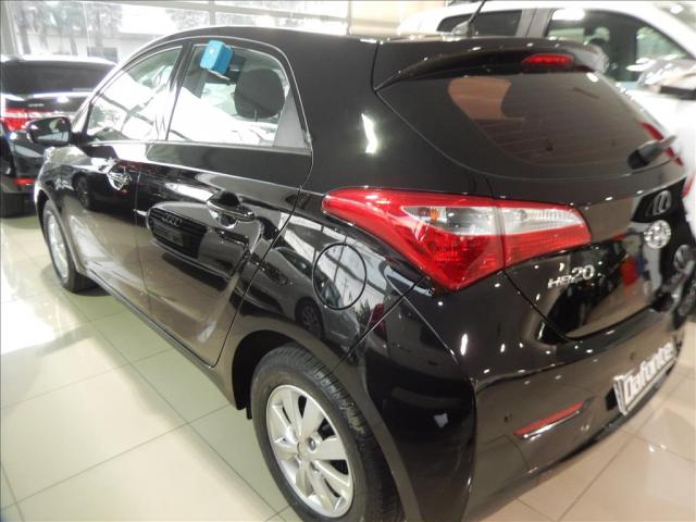 HYUNDAI HB20 1.0 COMFORT PLUS 12V FLEX 4P MANUAL - Foto 8