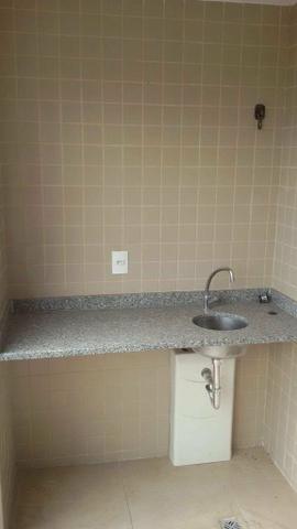 Vende se apt no condomínio Ibiapaba