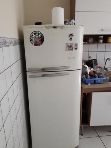 Casa aconchegante em condomínio - Foto 5