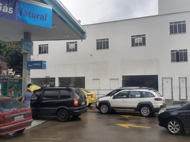 Aluga-se sala em Posto na Suburbana