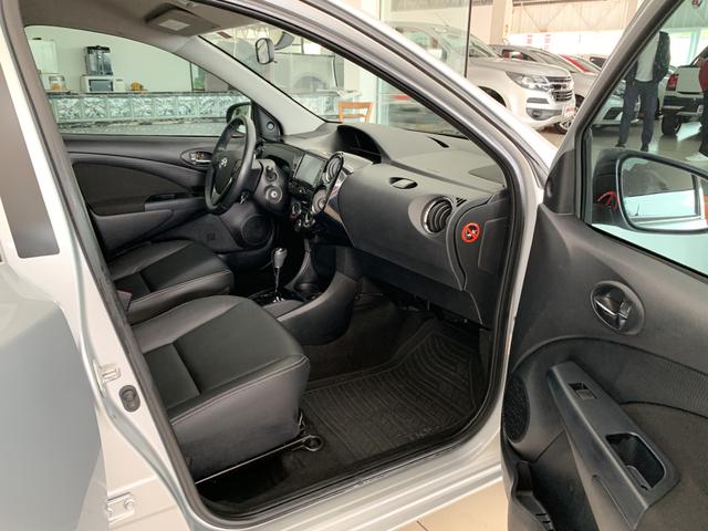Toyota Etios HB 1.5 Xls Automático 2017 - Foto 4