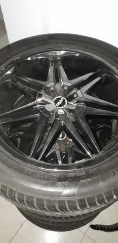 TORRO, Rodas 20 5 furos com pneus seminovos