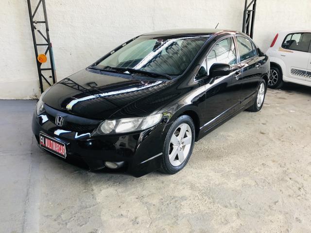Honda civic 2008 Automático couro GNV G5 Pneus novos Revisado