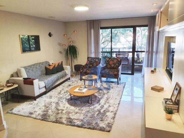 Lindo Apartamento Semimobiliado, 2 Suítes e 1 Quarto, Sacada Gourmet, no Centro!