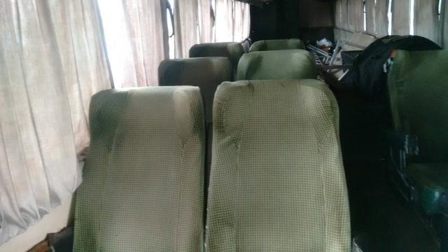 Ônibus Vendo ou Troco Por Carro R$ 25.000,00 - Foto 9