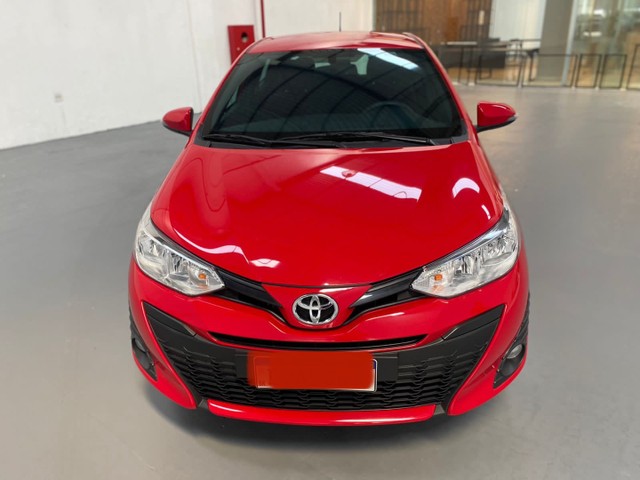 TOYOTA YARIS HB XPLUS SAT AUTOMÁTICO