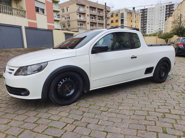SAVEIRO TREND 2013 COMPLETA. 48 MIL KM.