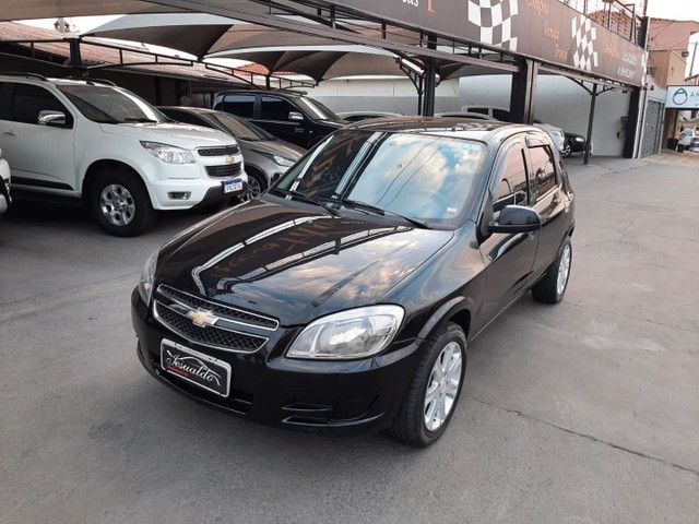 CELTA LT 1.0 COMPLETO 2015