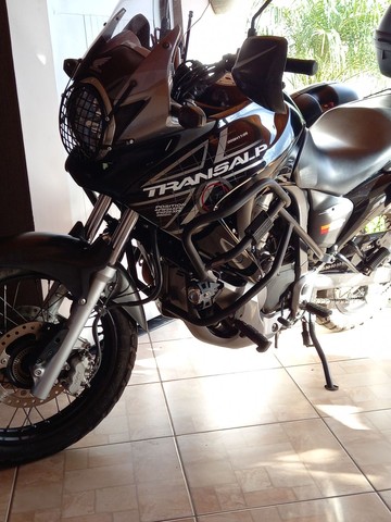 HONDA TRANSALP 2011 EQUIPADA