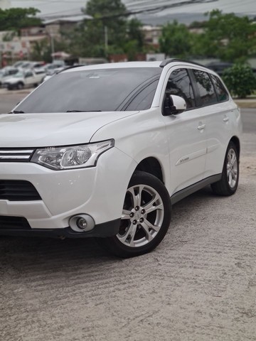 MITSUBISH OUTLANDER 2015