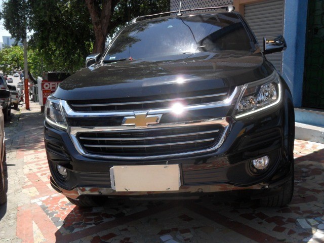 VENDO S10 SUPER CONSEVADA TOP DE LINHA 2018. ACEITO PARCELAMENTO