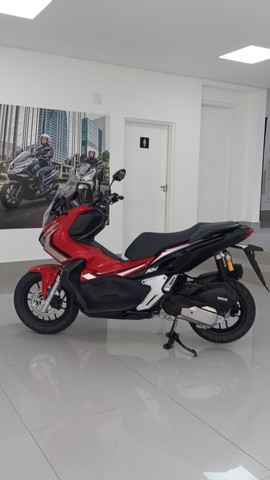 HONDA ADV