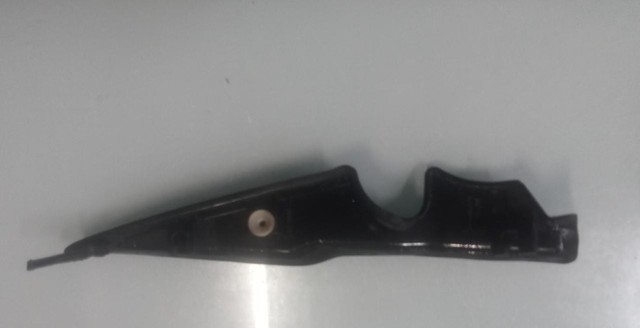 Acabamento Churrasqueira Direita Renault Megane - Foto 2