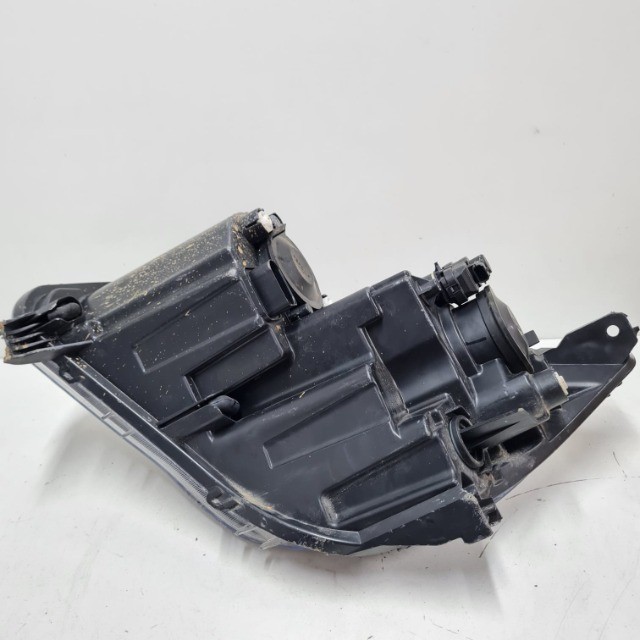 Farol L\d Chery Tiggo2 18\20 com detalhe  - Foto 2