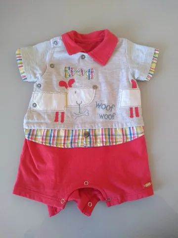 Macacão tamanho P (1-3 meses), marca Pinoti