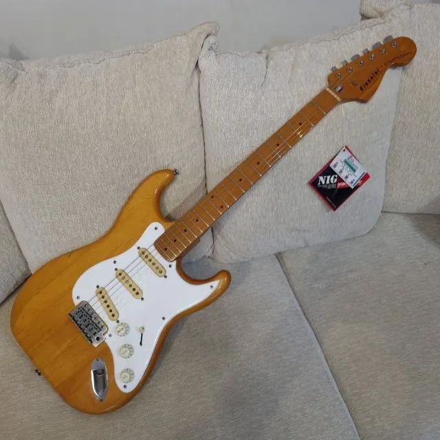 Guitarra Giannini Stratosonic AE08 Raridade (Musicalvo)