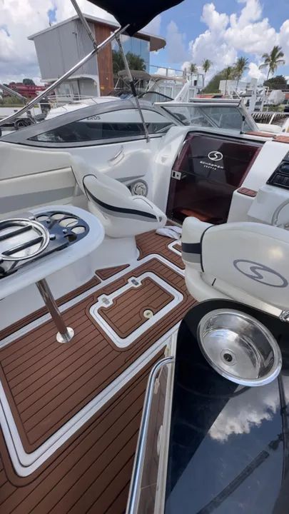 Phantom 260 com Mercruiser 5.7 300Hp 2009 - Foto 7