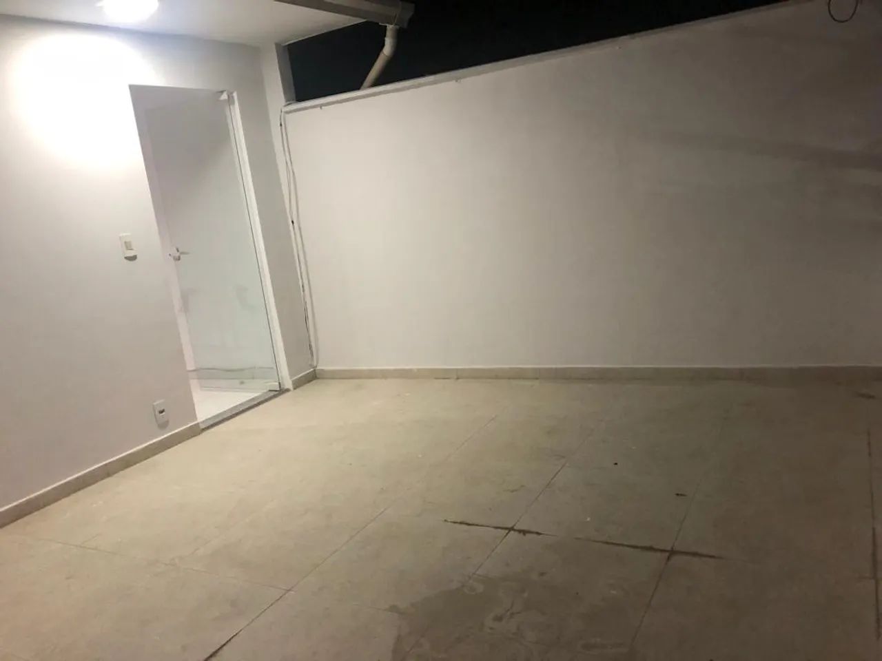 Vendo ótima casa triplex na Estrada da Cachamorra  - Foto 4