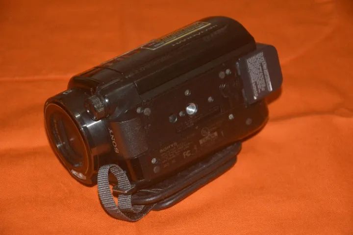 handican sony hdr-12(520) madei in japan 240gb + cartão. R$800 vender hoje.! - Foto 5