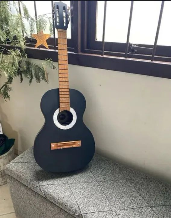 Violão para decoração 