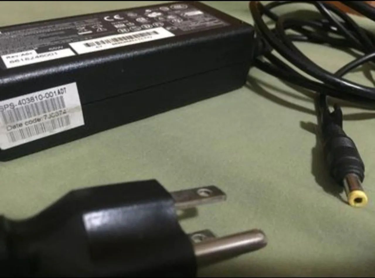 Fonte Notebook HP 65W (modelo antigo) 