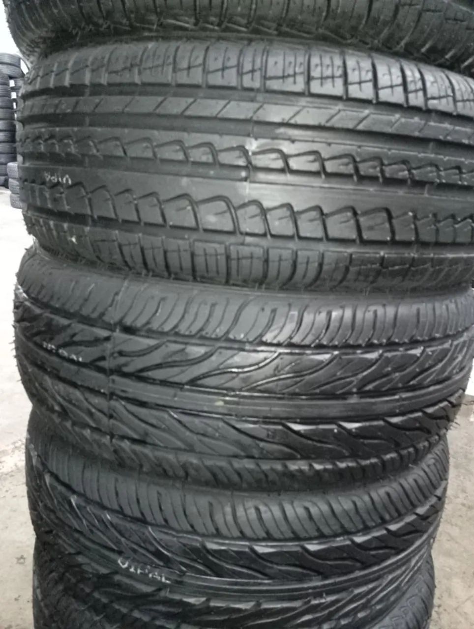 Pneus em oferta aro 17 225/50 por 280,00 á vista