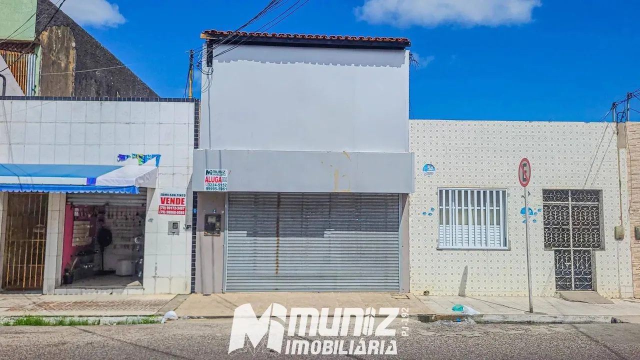 Alugue Já: Casa Com Ponto Comercial Na Rua Bahia - Bairro Siqueira Campos
