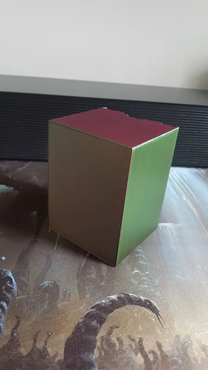 DeckBox Commander (Verde/Vinho) + 1 TopLoarder (UltraPro) - Foto 3