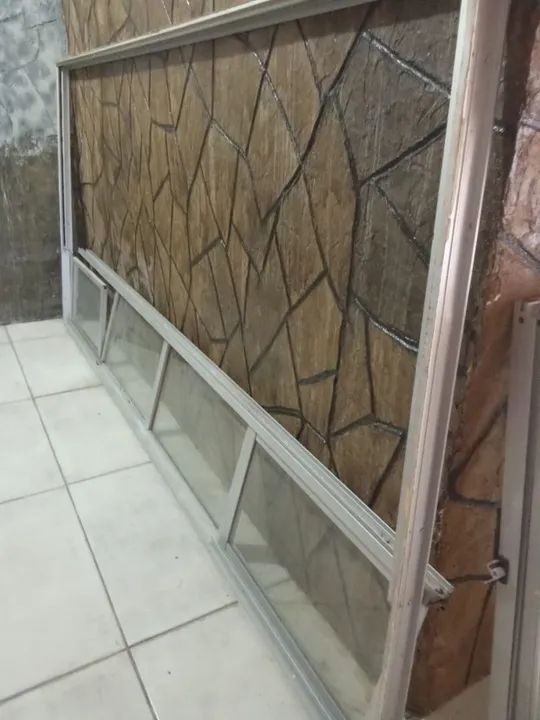Porta e janelas de Vidro e Alumínio - Usada - Foto 5