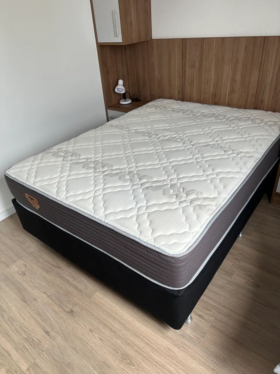 Cama casal Ecoflex Premium - Molas ensacadas alto padrão 