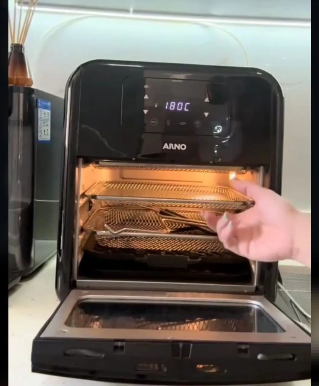 Airfry Oven e Grill Arno Expert 9 em 1 Digital 11L  - LACRADO