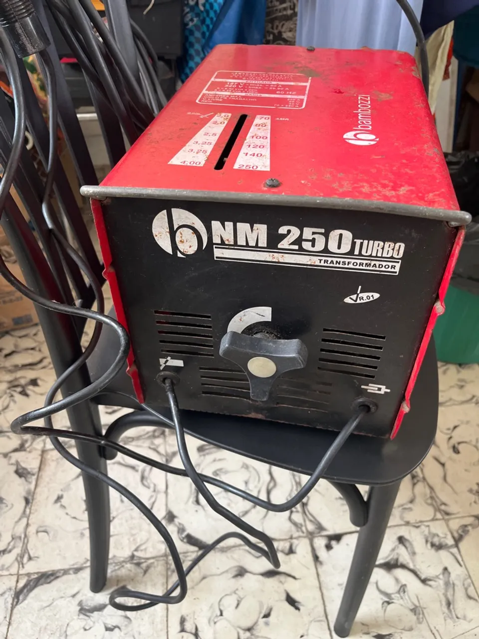 Transformador de Solda NM 250 Turbo Bambozzi