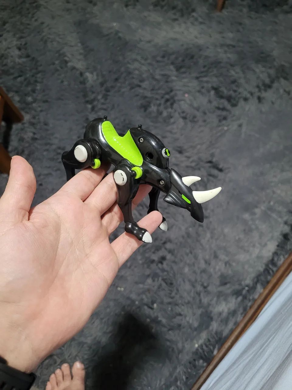 Action Figure Ben 10 montaria alien X- Rath 