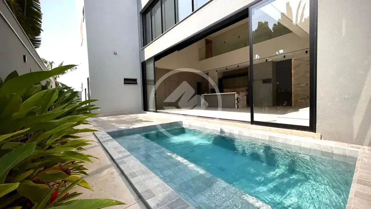 Sobrado Florais do Valle com 5 quartos sendo 3 suites e 2 demi suites 1 gourmet 1 cozinha 