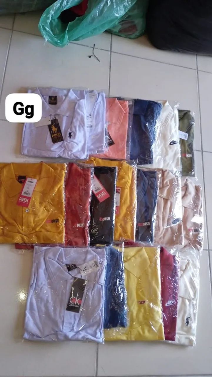 Camisas Polo de diversas cores e marcas