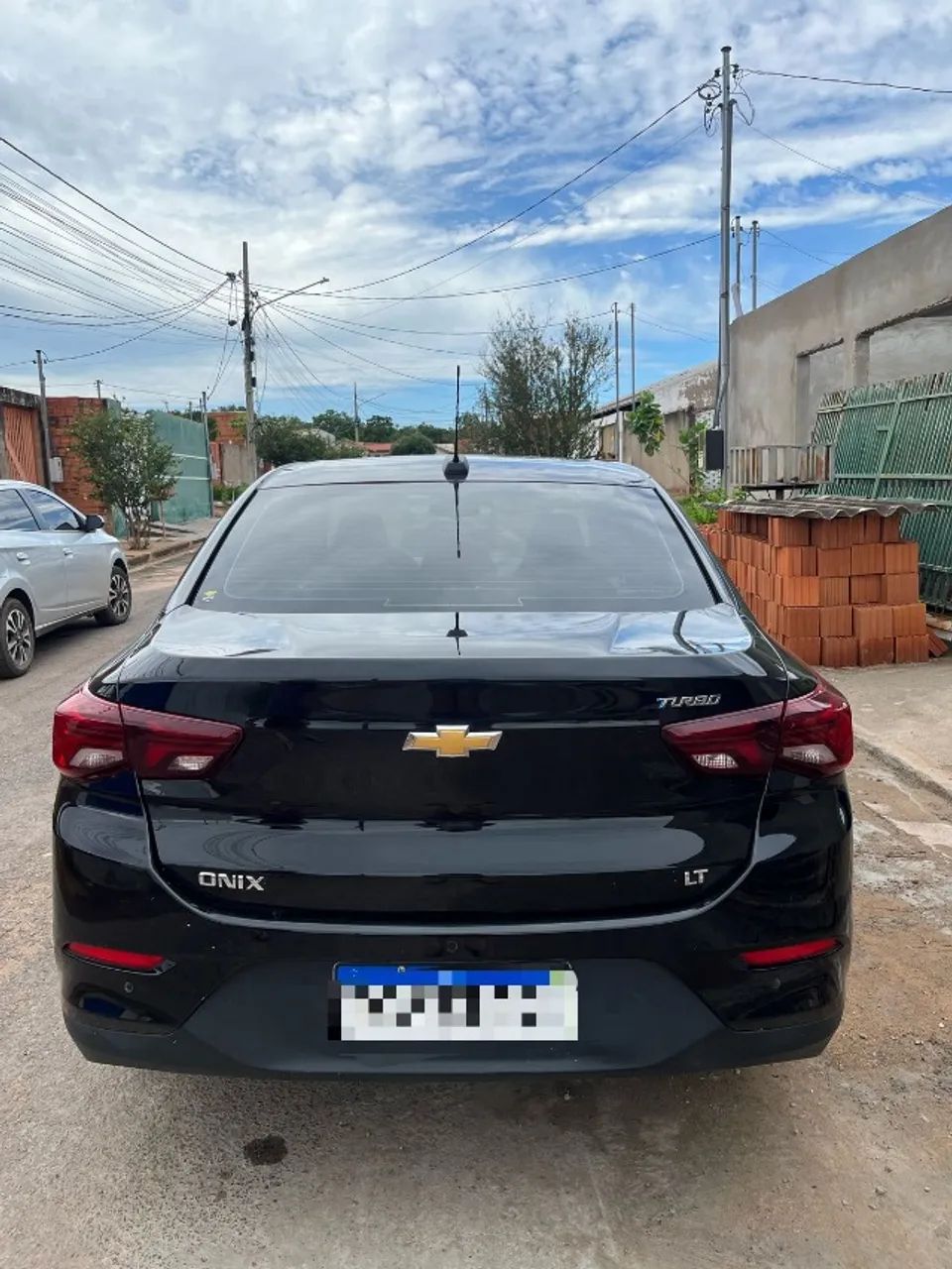 Chevrolet onix muito bem conservado todo original pouco rodado  - Foto 2