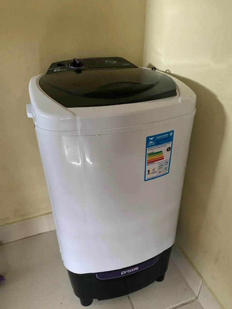 Máquina de Lavar Praxis 8kg