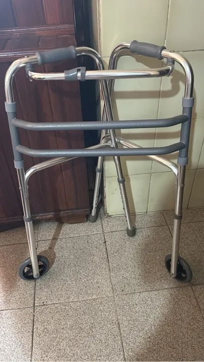 Andador Alumínio para Idoso
