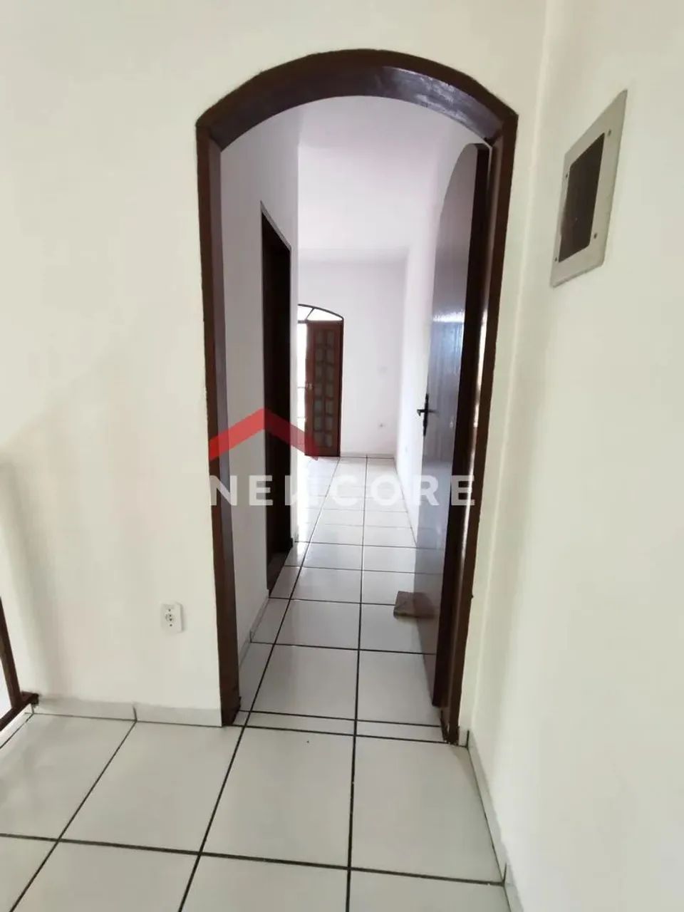 Casa em Rua Nicolau Surnin - Parque Aeroporto - Taubaté/SP - Foto 2