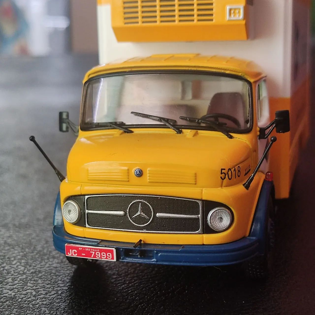 Miniatura de caminhão Kibon 1/43 Altaya - Foto 2
