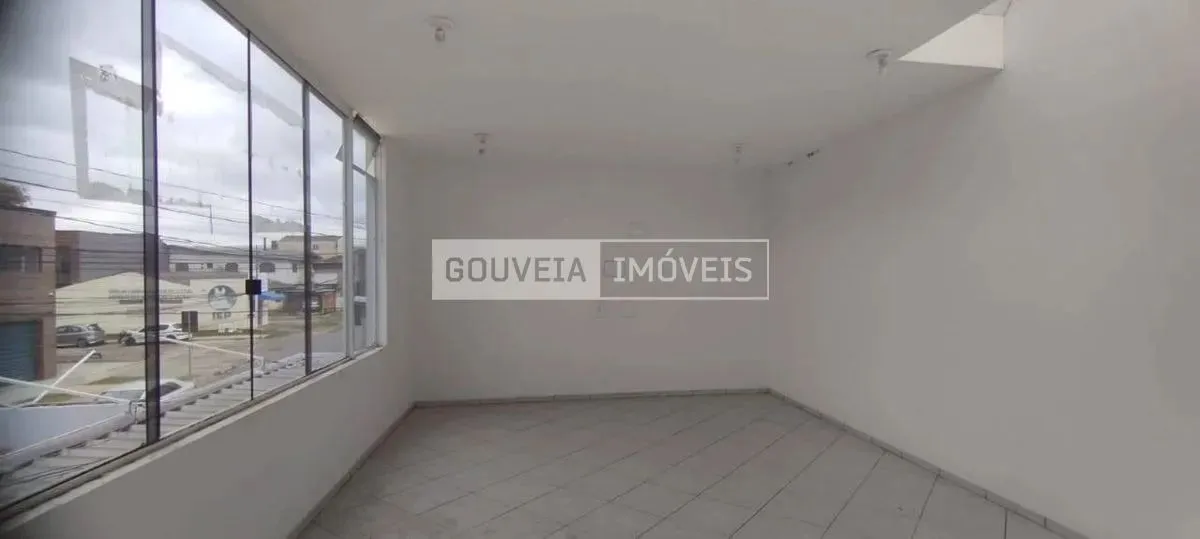 Loja com 150 m², aluguel de R$ 5.000 + Taxas - Fazendinha, Curitiba (PR)