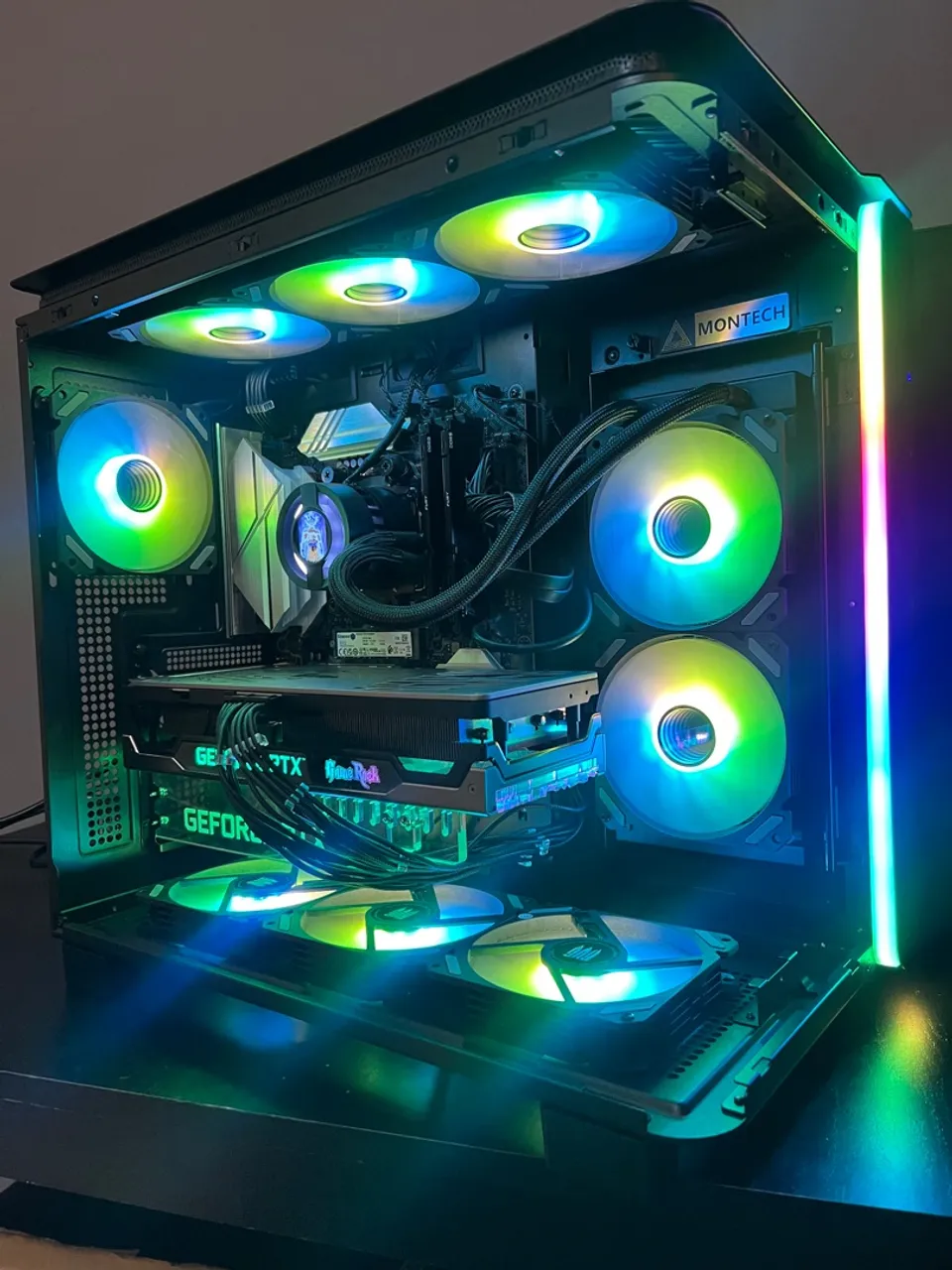 PC GAMER RYZEN 7 7700 + 3070 GAME ROCK