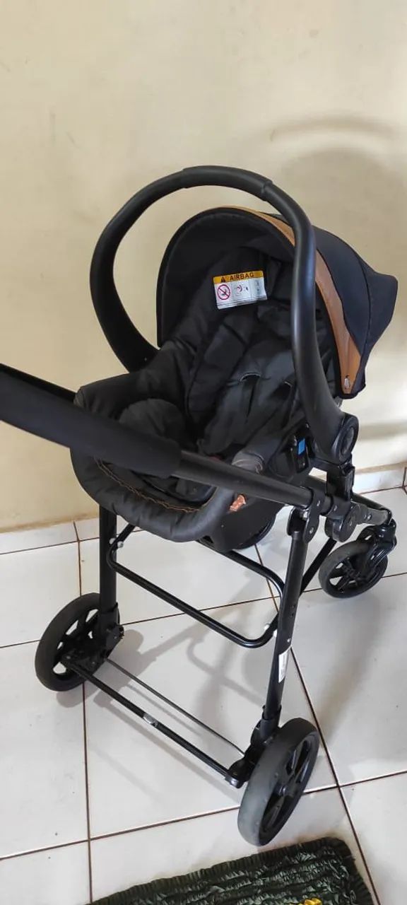 Carrinho de Bebê Compacto e Confortável - Foto 3