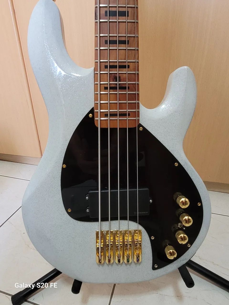 Baixo 5 Cordas Dacruz modelo Music Man - Foto 2