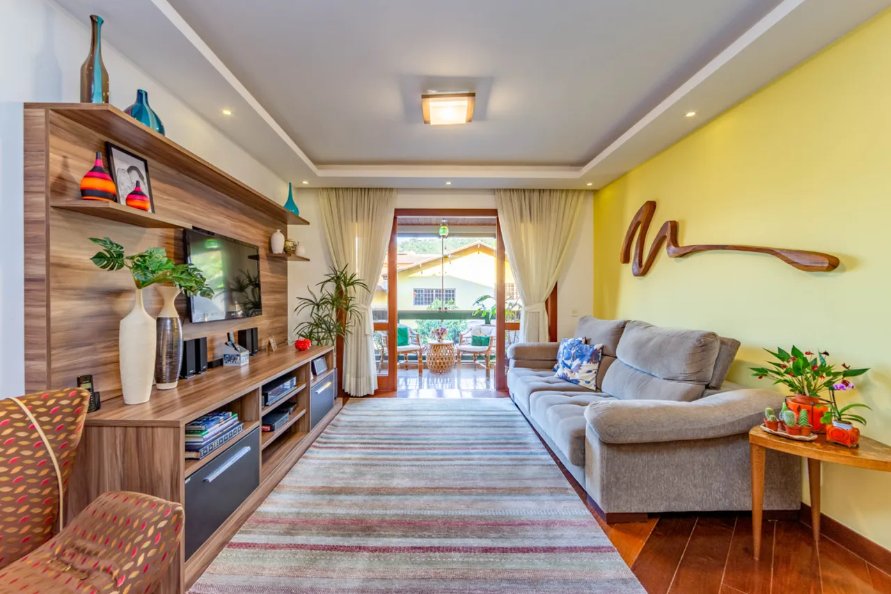 Apartamento com 2 quartos em Agriões, Teresópolis.