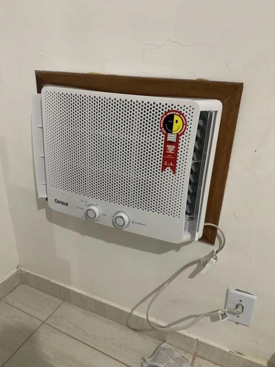 Ar condicionado Janela 12.000 Btu 127V Modelo de caixa pequena seminovo Entrega gratuita 