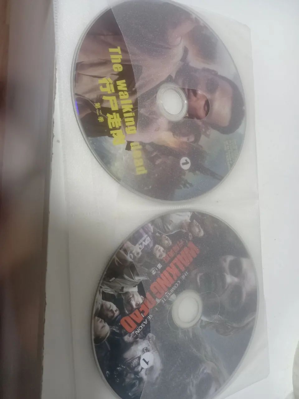 DVD THE WALKING DEAD SESON 1 - 2   - Foto 4