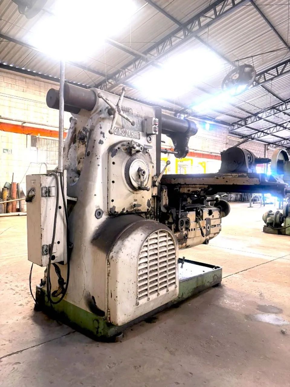 Fresadora Universal Kearney & Trecker Milwaucker N°4 - CRON02 - Foto 3