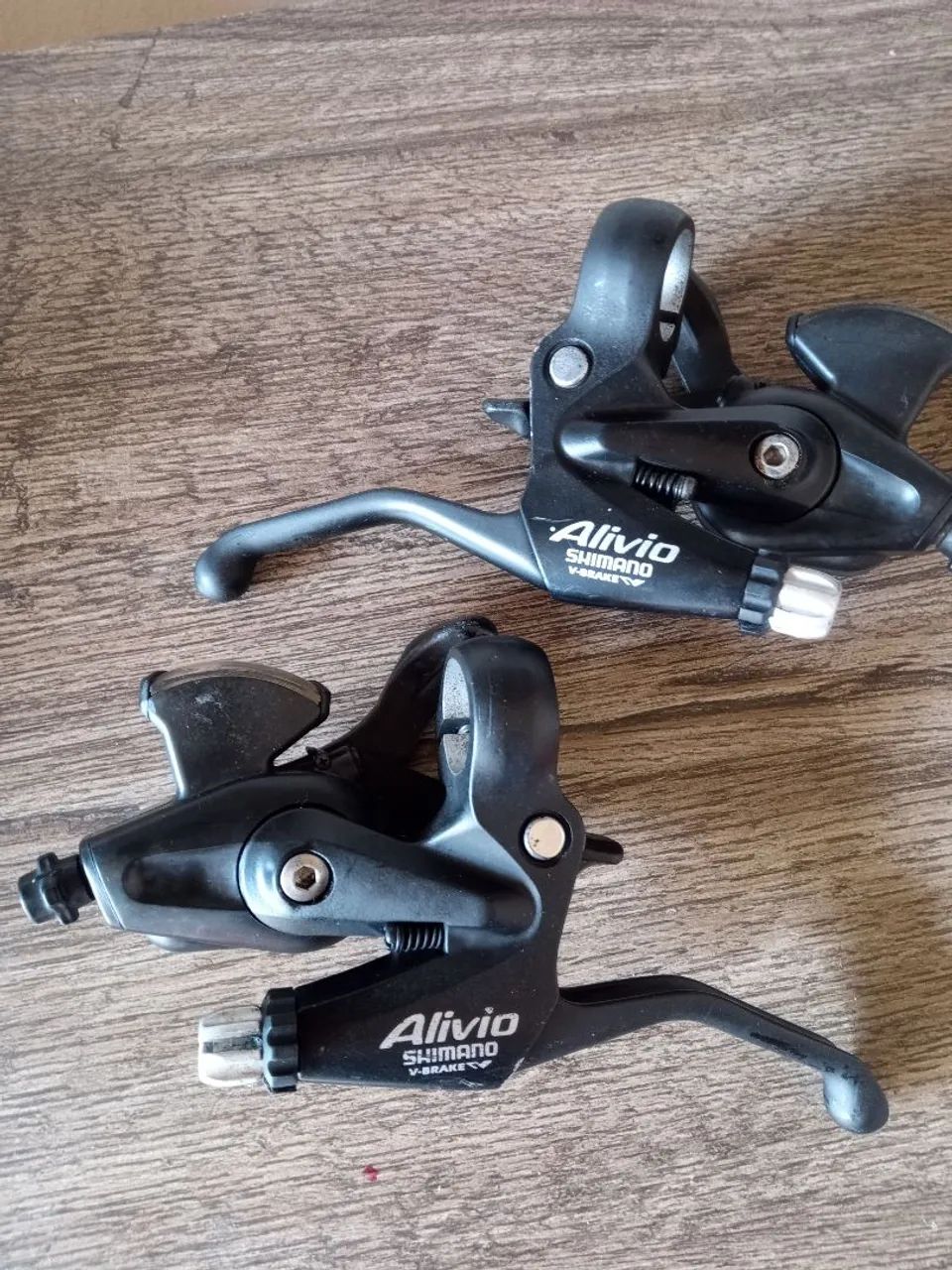 Par de Alavancas de Freio Shimano Alivio  - Foto 5