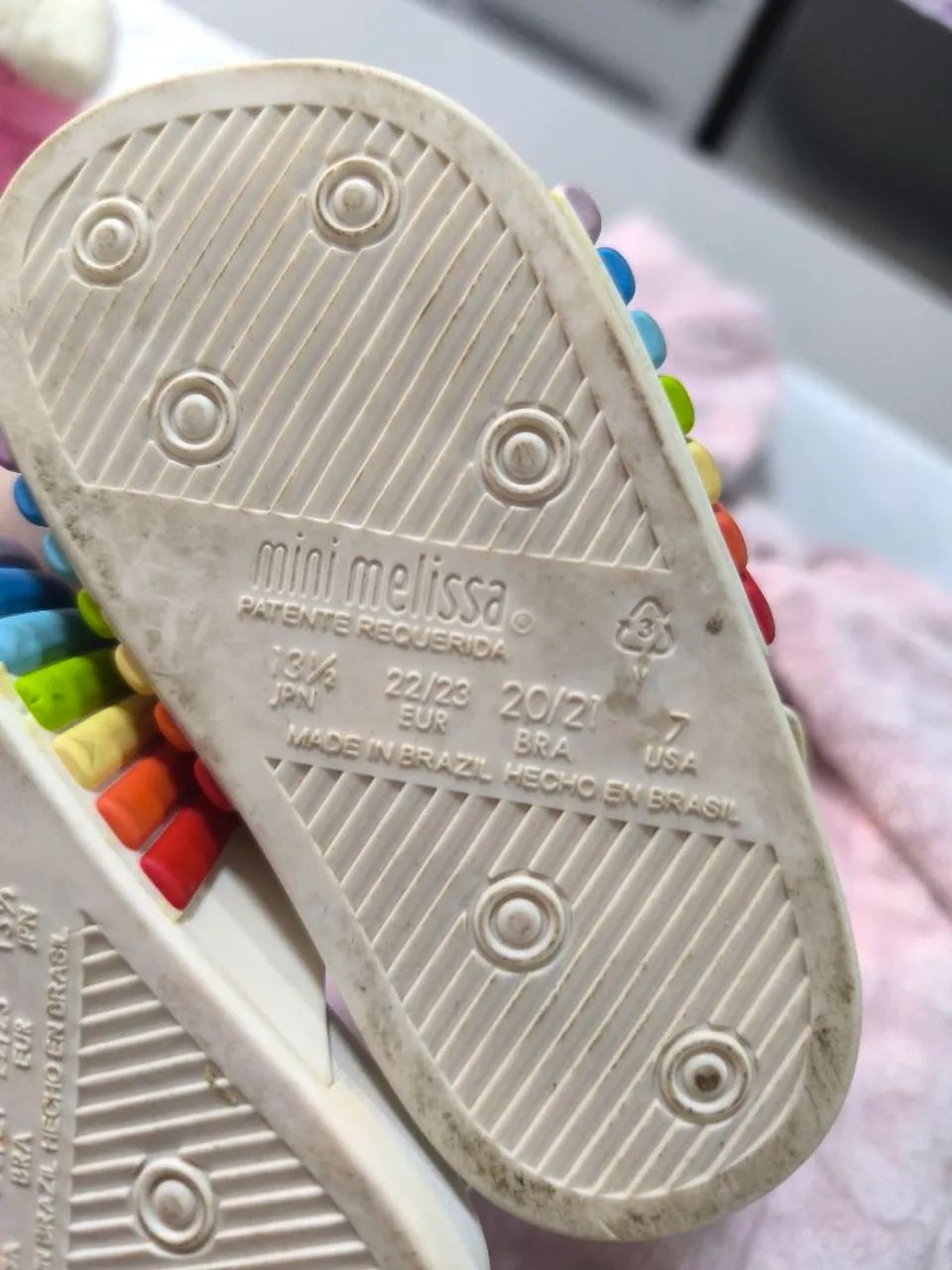 Sandálias Mini Melissa Arco-Íris n°20/21. - Foto 3